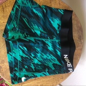 Size small Nike pros